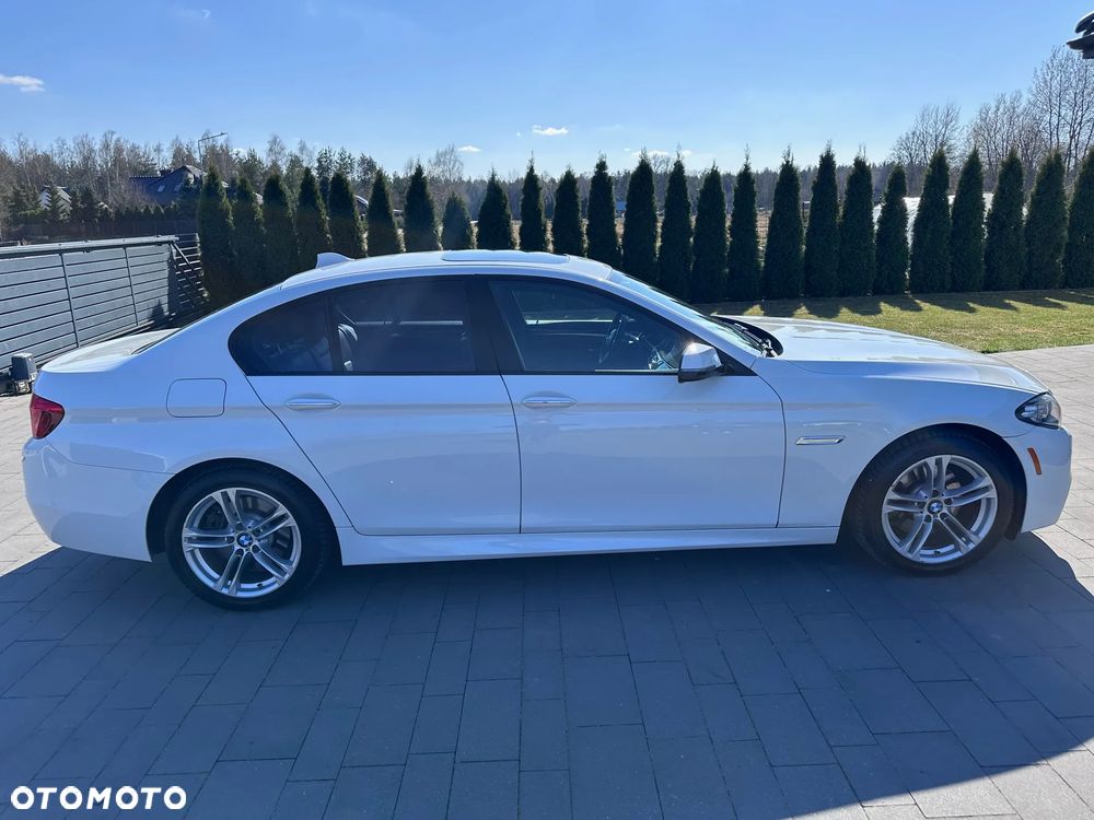 BMW Seria 5 528i xDrive Sport-Aut - 3