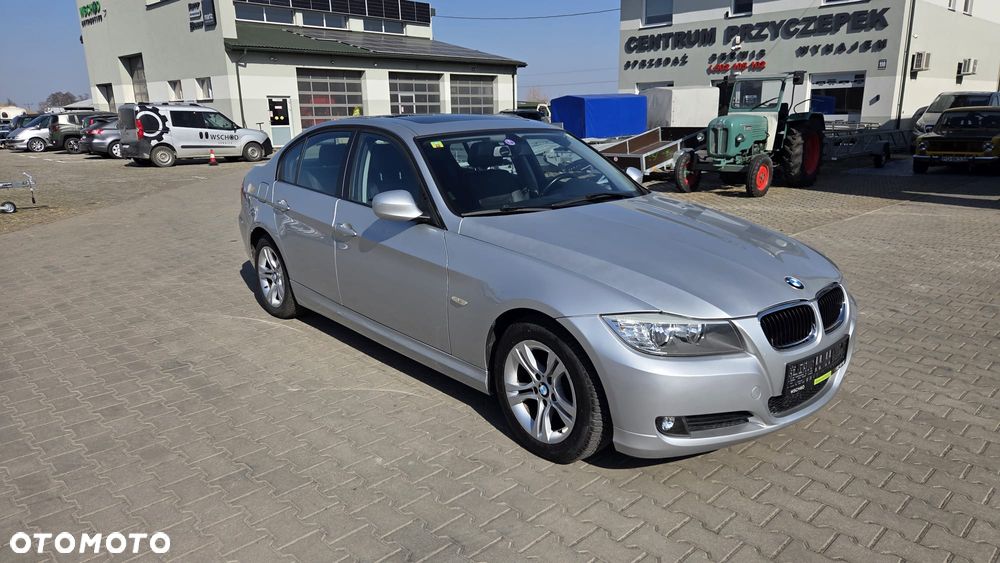 BMW Seria 3 318i Edition Exclusive - 3