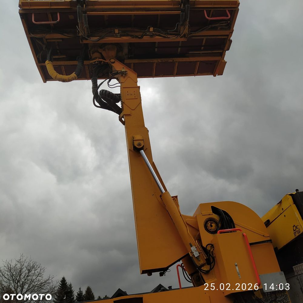 Mercedes-Benz axor - 6