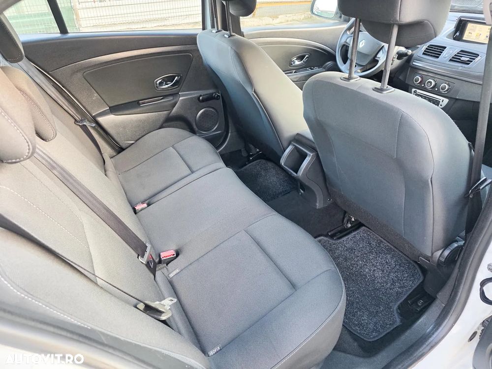 Renault Megane dCi 110 FAP Paris Business - 15