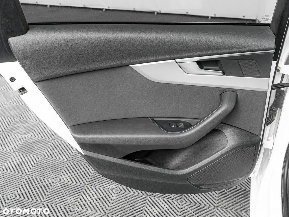 Audi A4 Limousine - 24