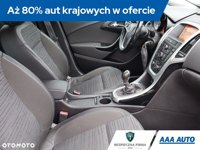 Opel Astra - 11