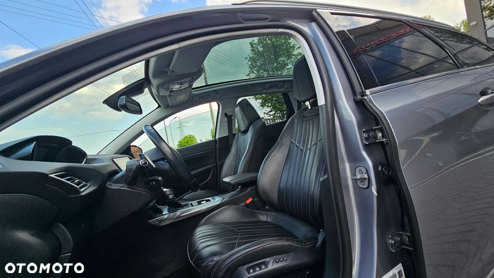 Peugeot 308 1.5 BlueHDi Allure Pack S&S EAT8 - 28