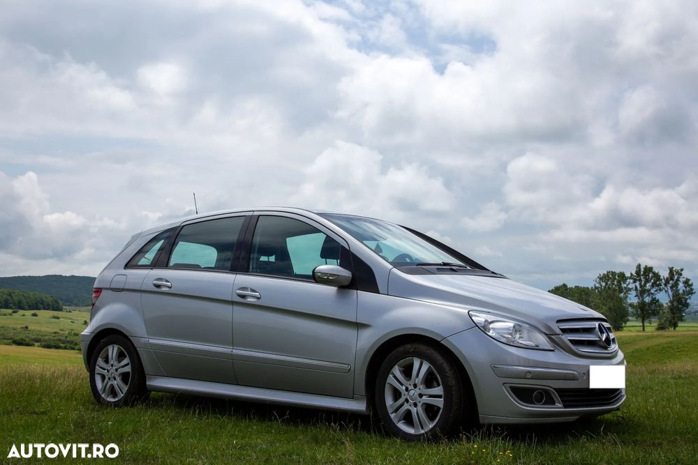 Mercedes-Benz EQB - 3