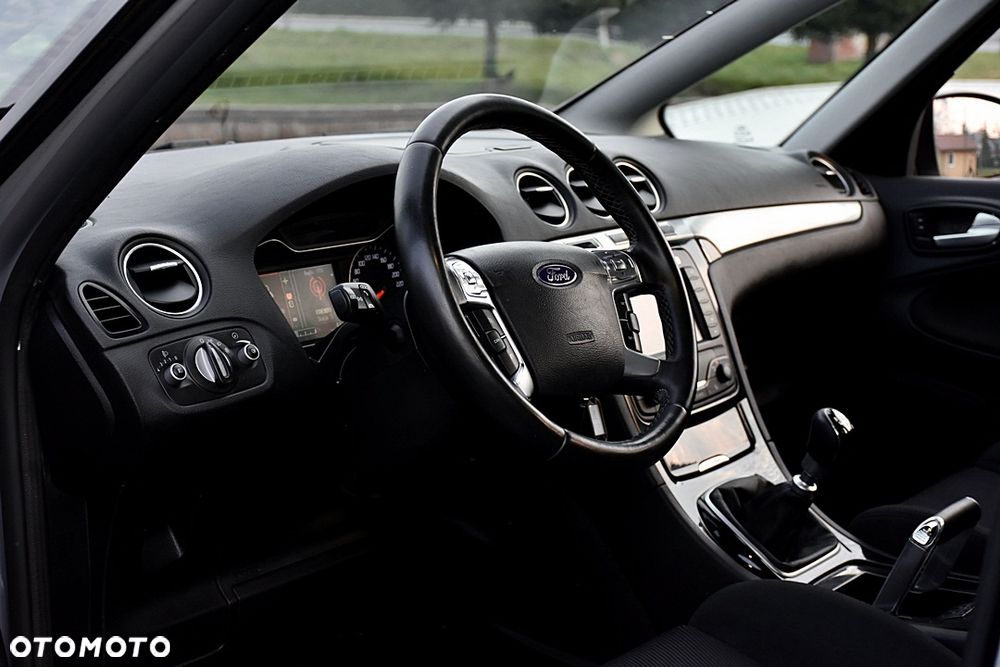 Ford S-Max 2.0 TDCi DPF Business Edition - 31