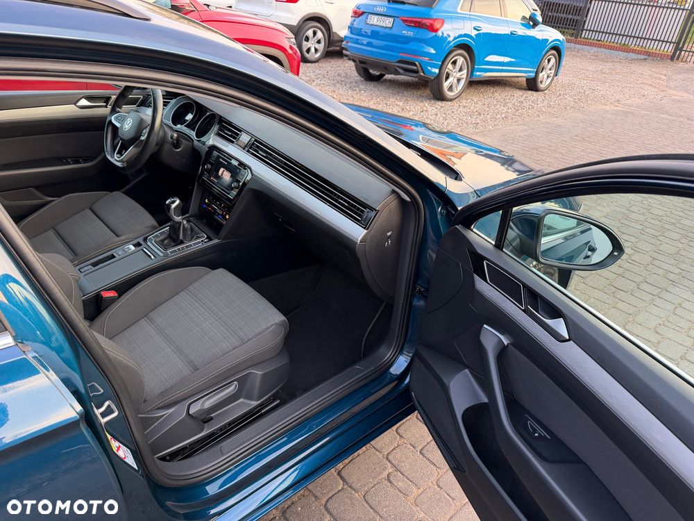 Volkswagen Passat 1.5 TSI EVO Business - 15