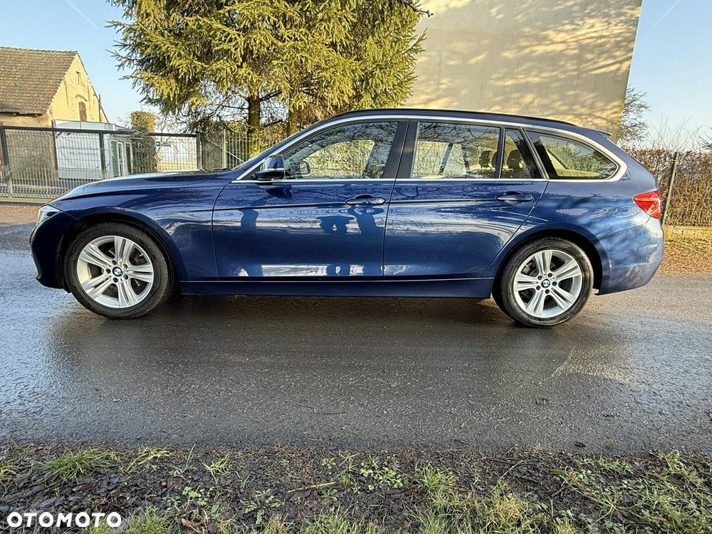 BMW Seria 3 320i Luxury Line - 9
