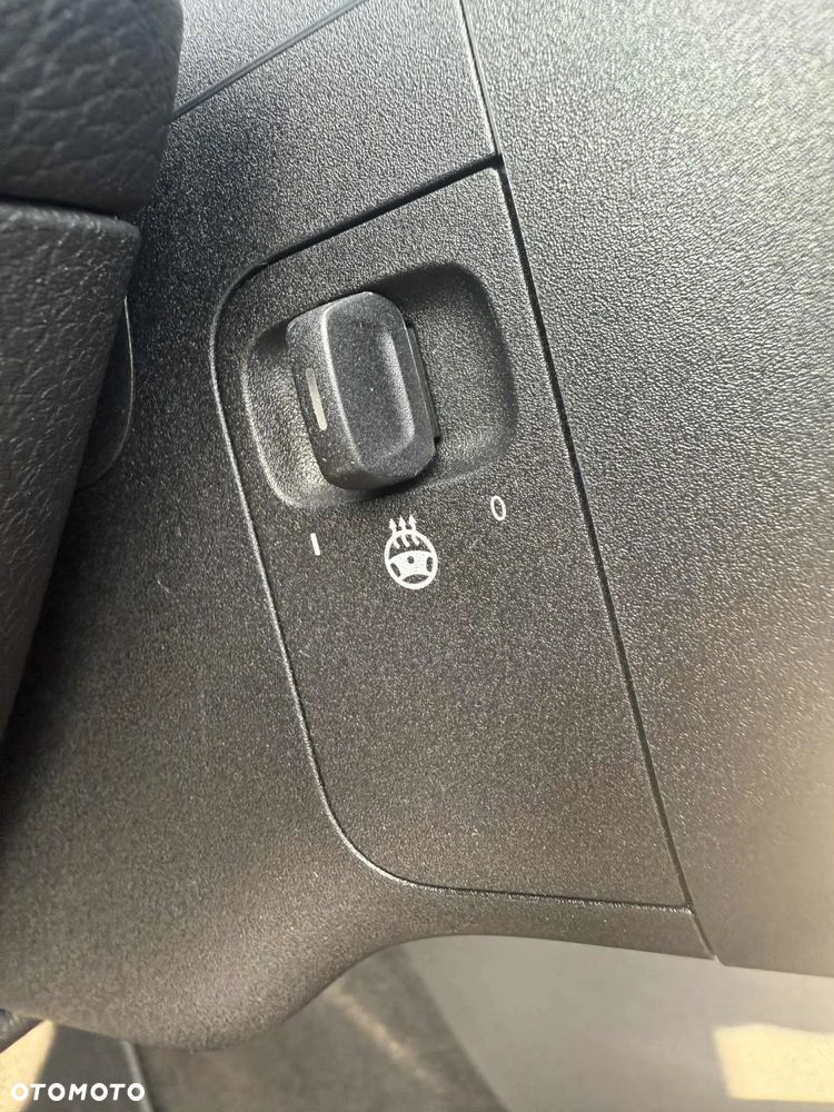 Mercedes-Benz GLB 250 4Matic 8G-DCT EDITION 2022 - 13