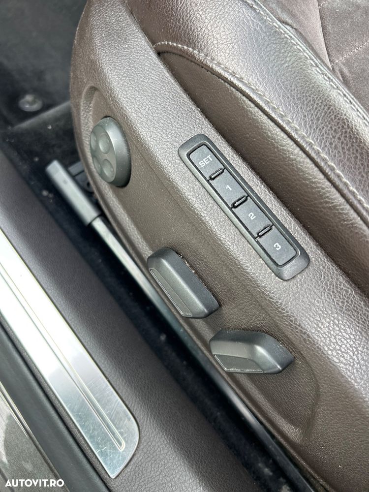 Volkswagen Passat 2.0 TDI BlueMotion Technology DSG Highline - 18