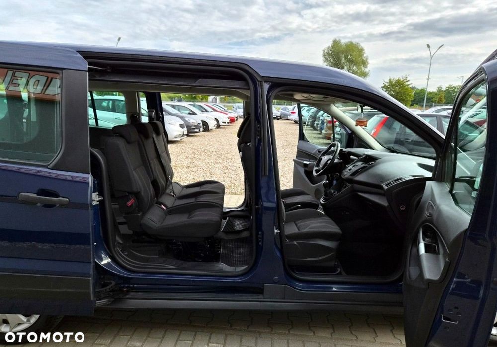 Ford Transit Connect - 23