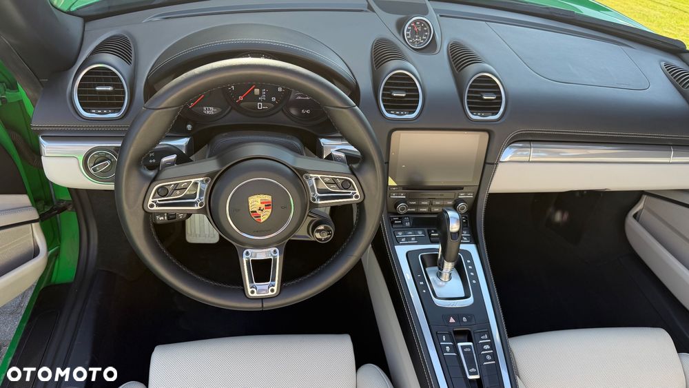 Porsche Boxster - 26