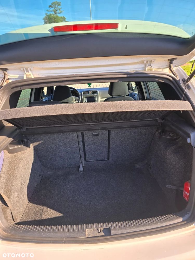 Volkswagen Golf VI 1.6 TDI Highline - 13