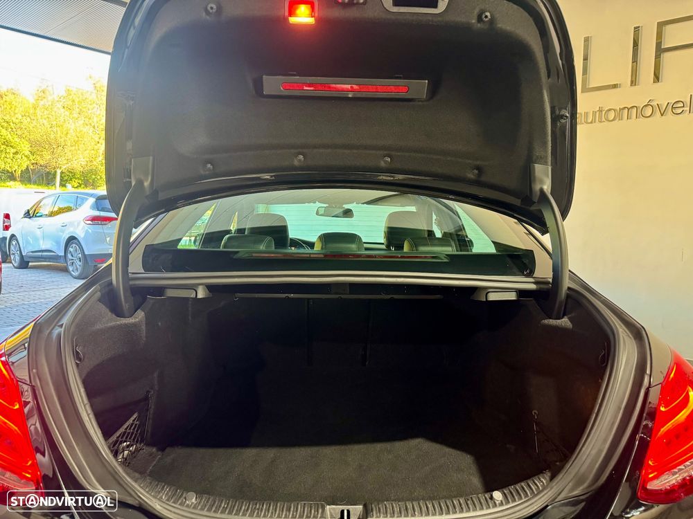 Mercedes-Benz C 200 d Station AMG Line - 11