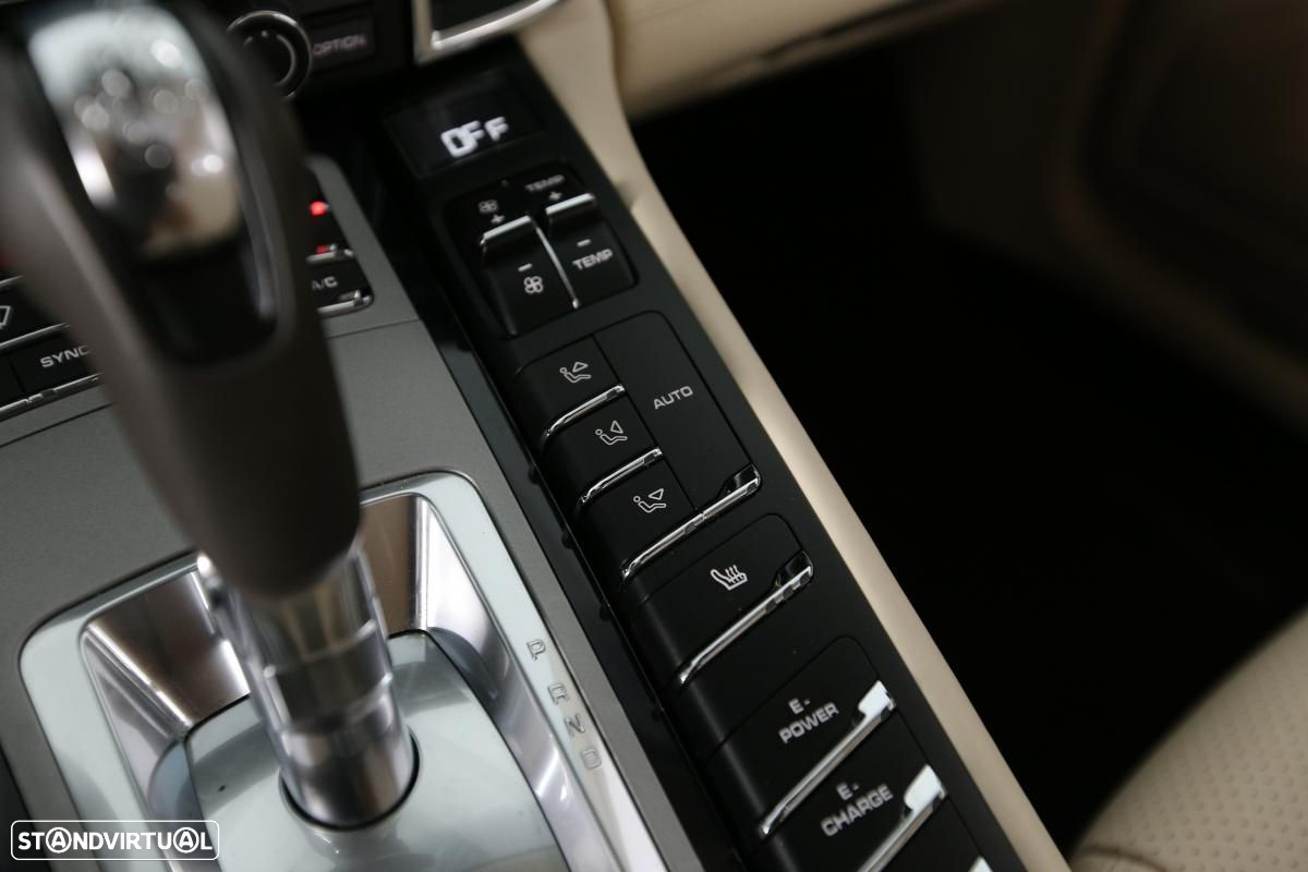 Porsche Panamera S E-Hybrid - 23