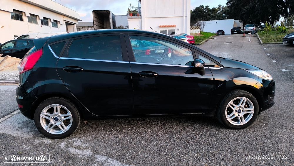 Ford Fiesta 1.0 Ti-VCT Titanium - 19