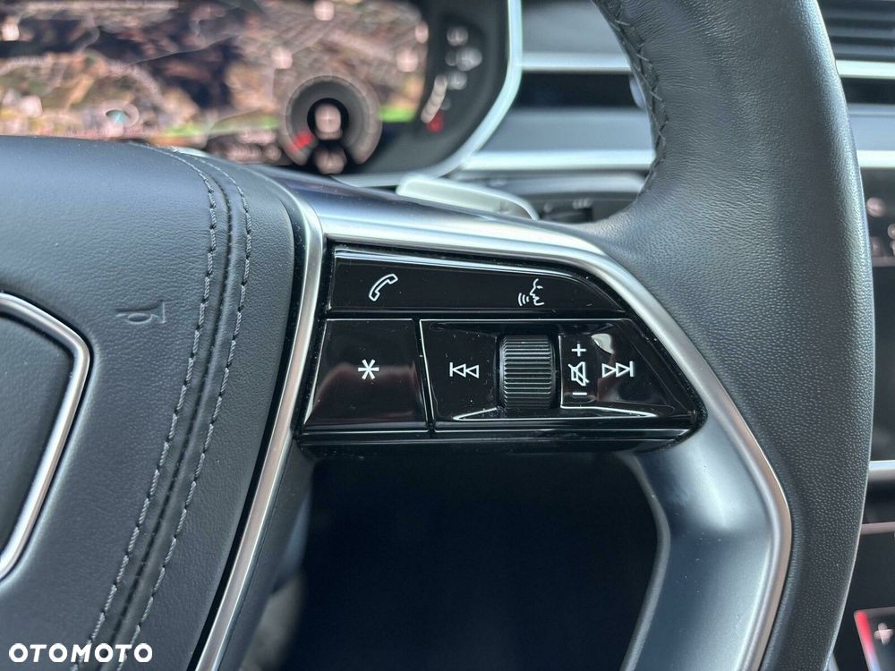 Audi A8 - 15