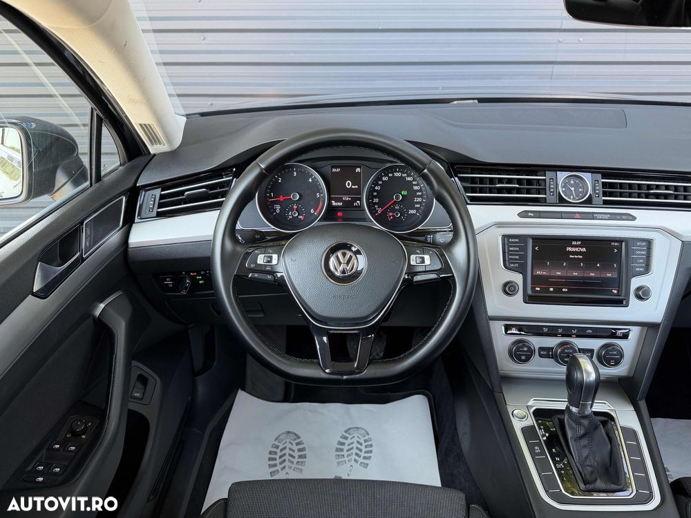 Volkswagen Passat 2.0 TDI SCR DSG Business - 12
