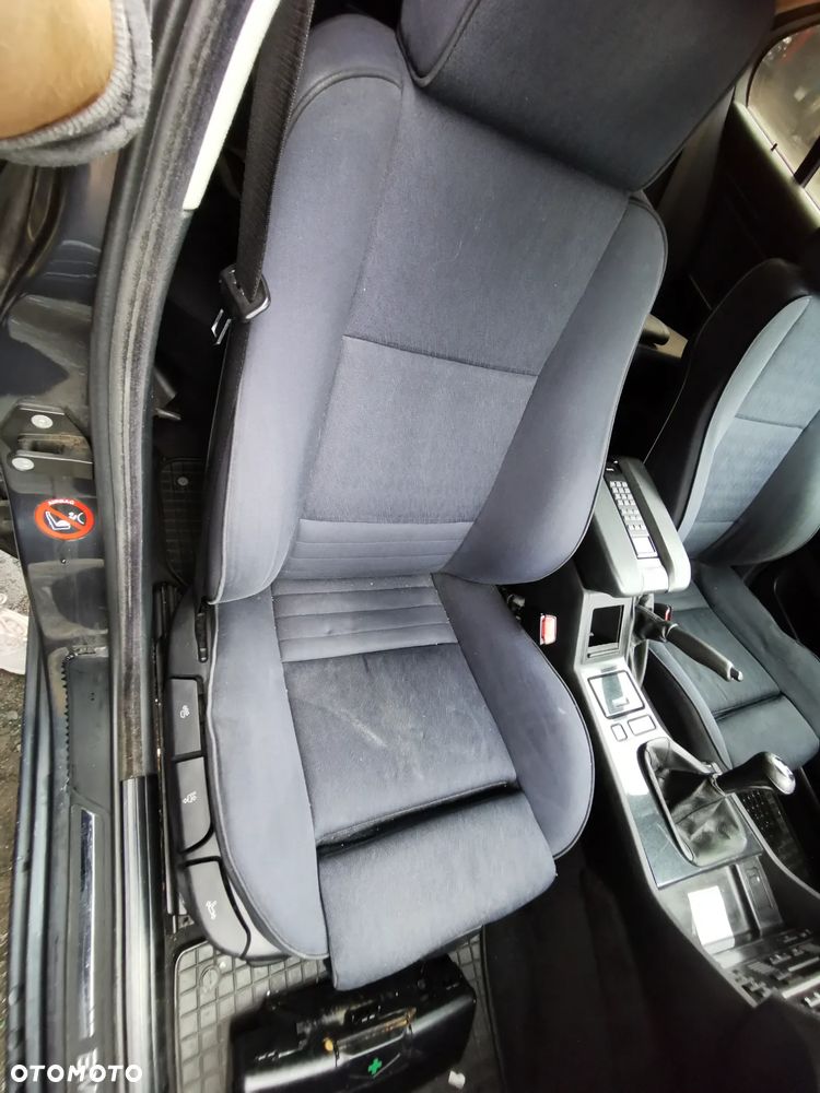 Fotele, kanapa Bmw 5 E39 1996r kod lakieru 310/7 fiordgrau-metallic - 2
