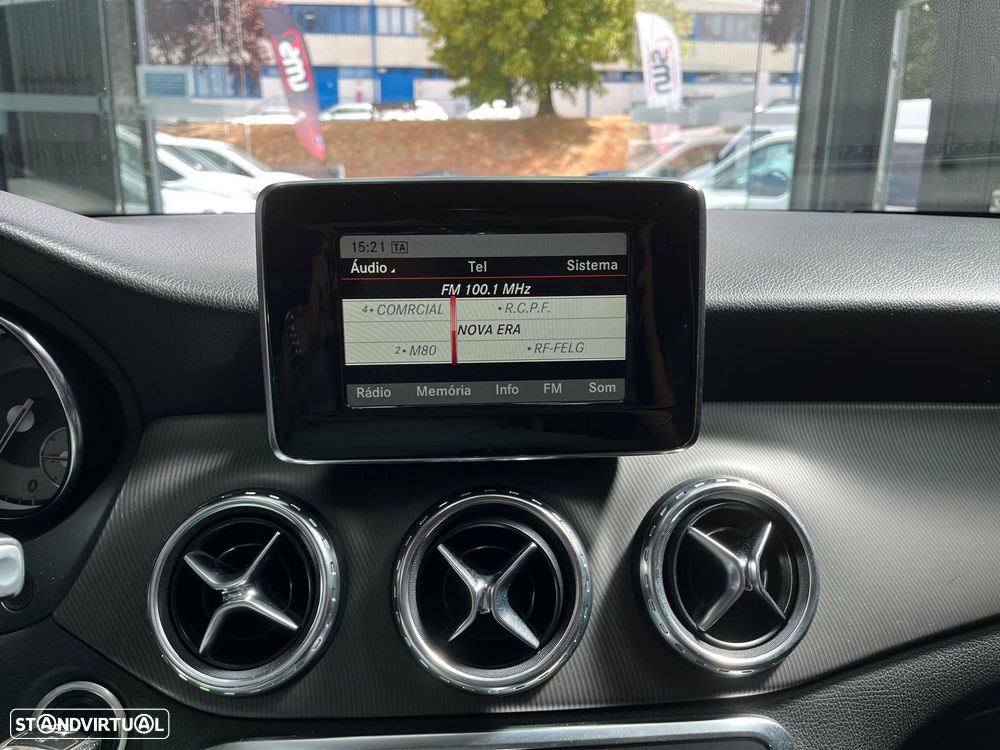 Mercedes-Benz GLA 220 CDi Urban 4-Matic - 12