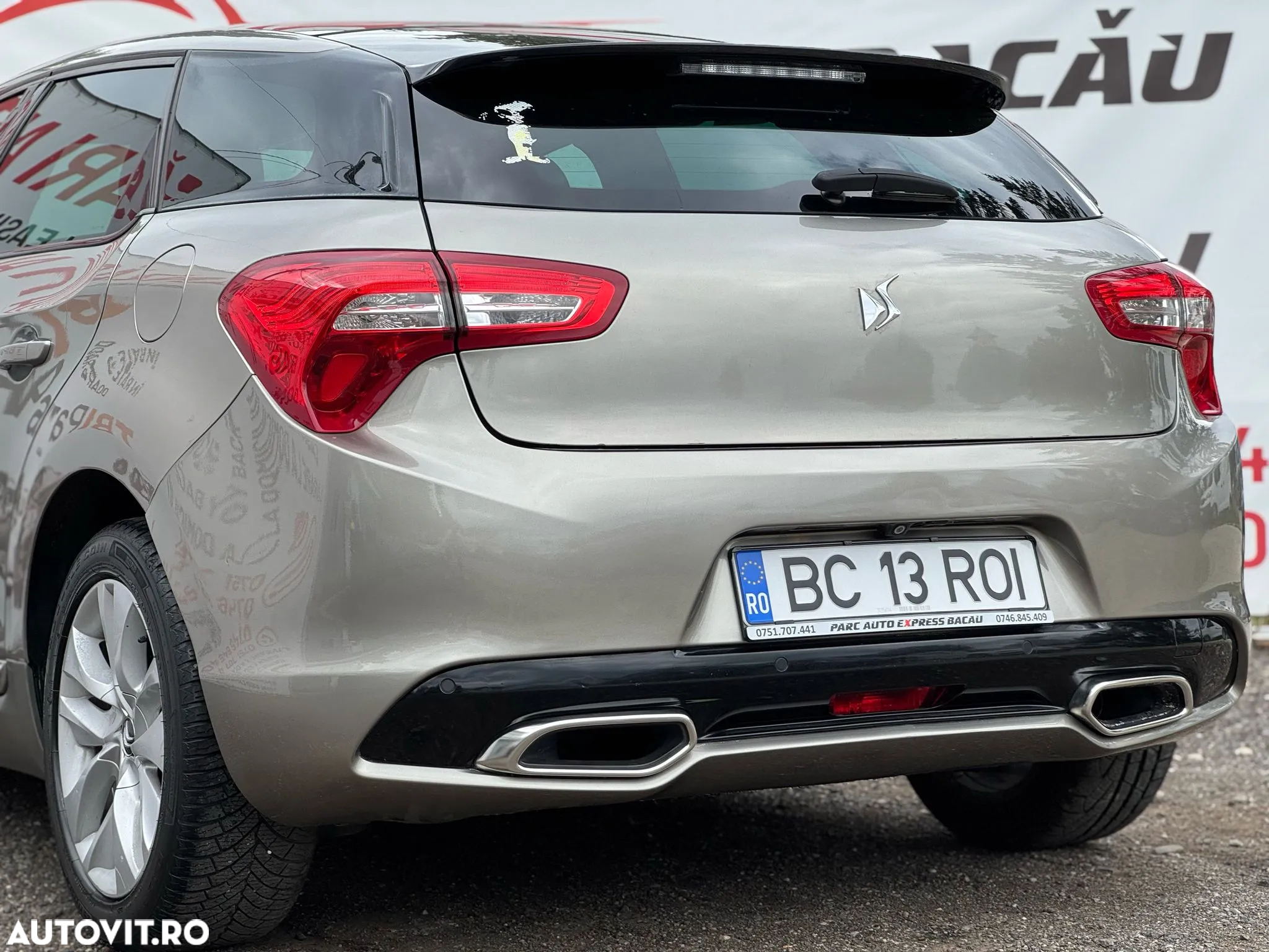 Citroën DS5 HDi 165 Business - 14