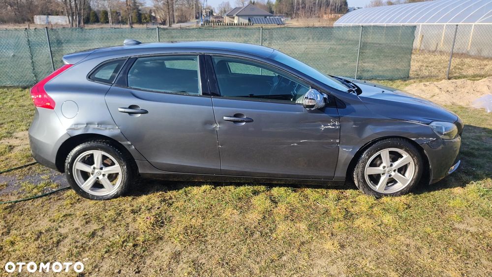 Volvo V40 D2 Momentum - 6