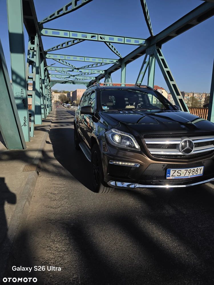 Mercedes-Benz GL 350 BlueTEC 4-Matic - 11
