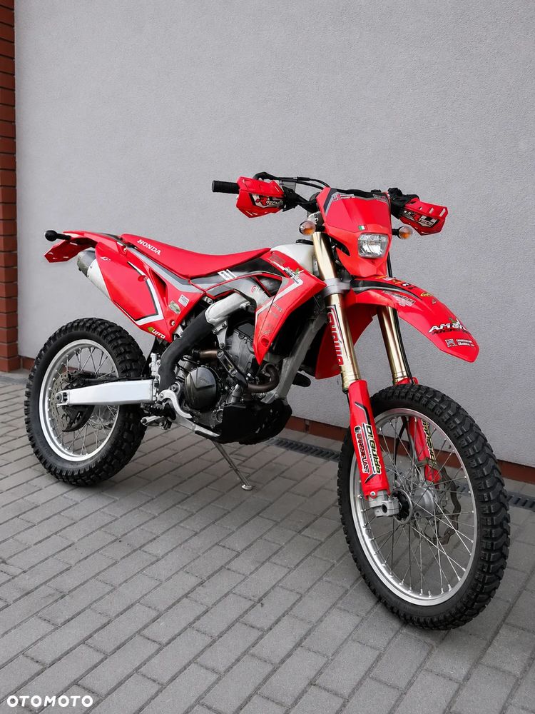 Honda CRF - 1