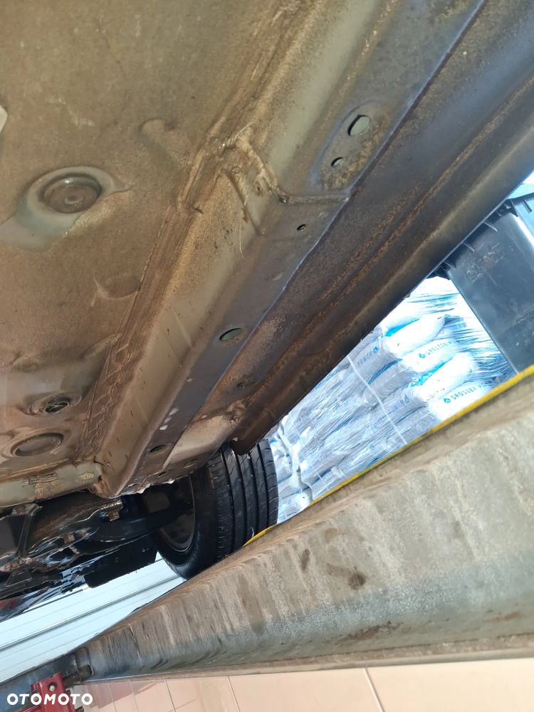 Mitsubishi Lancer 1.8 Inform - 19