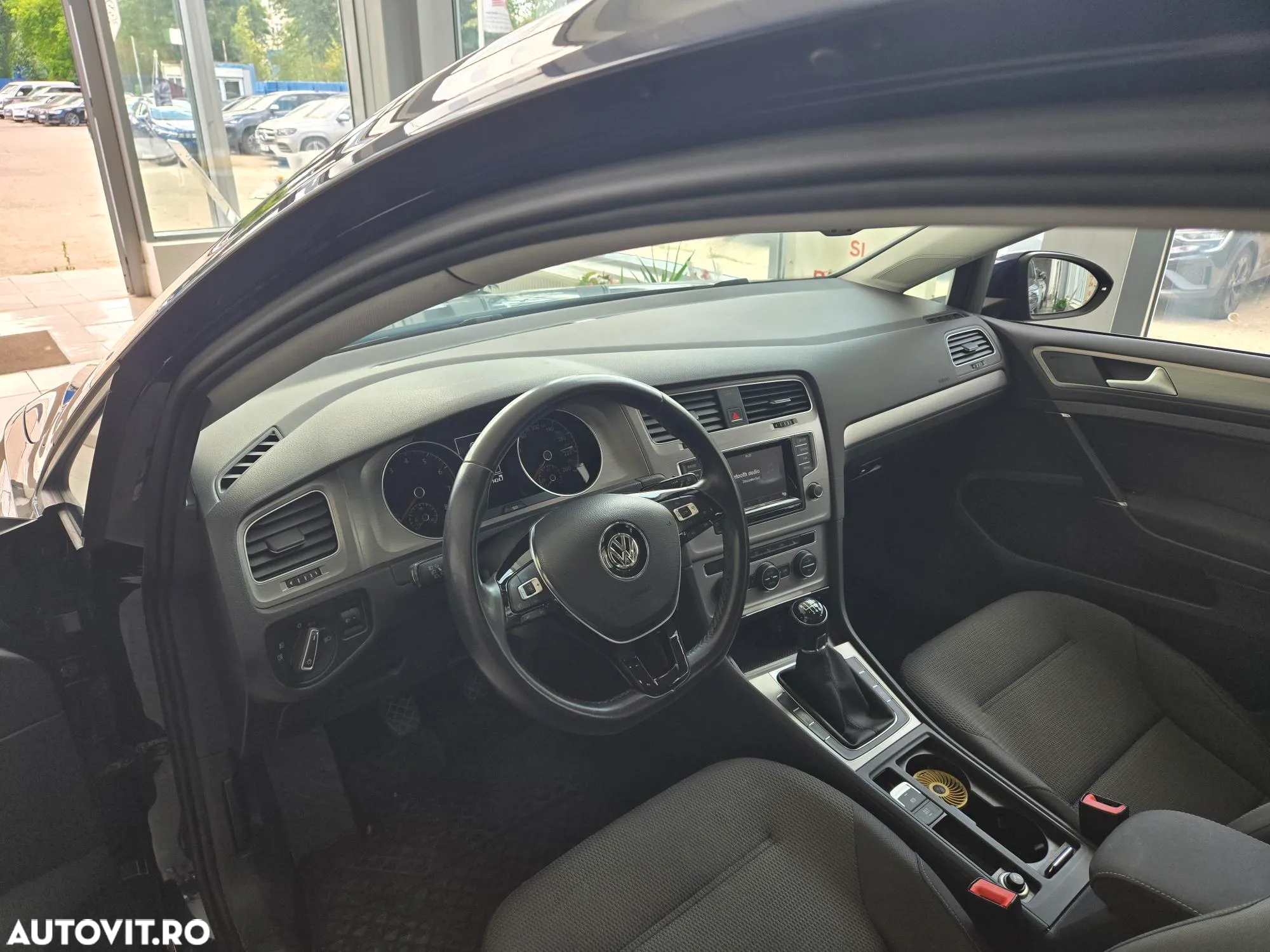 Volkswagen Golf 1.2 TSI BMT Comfortline - 19