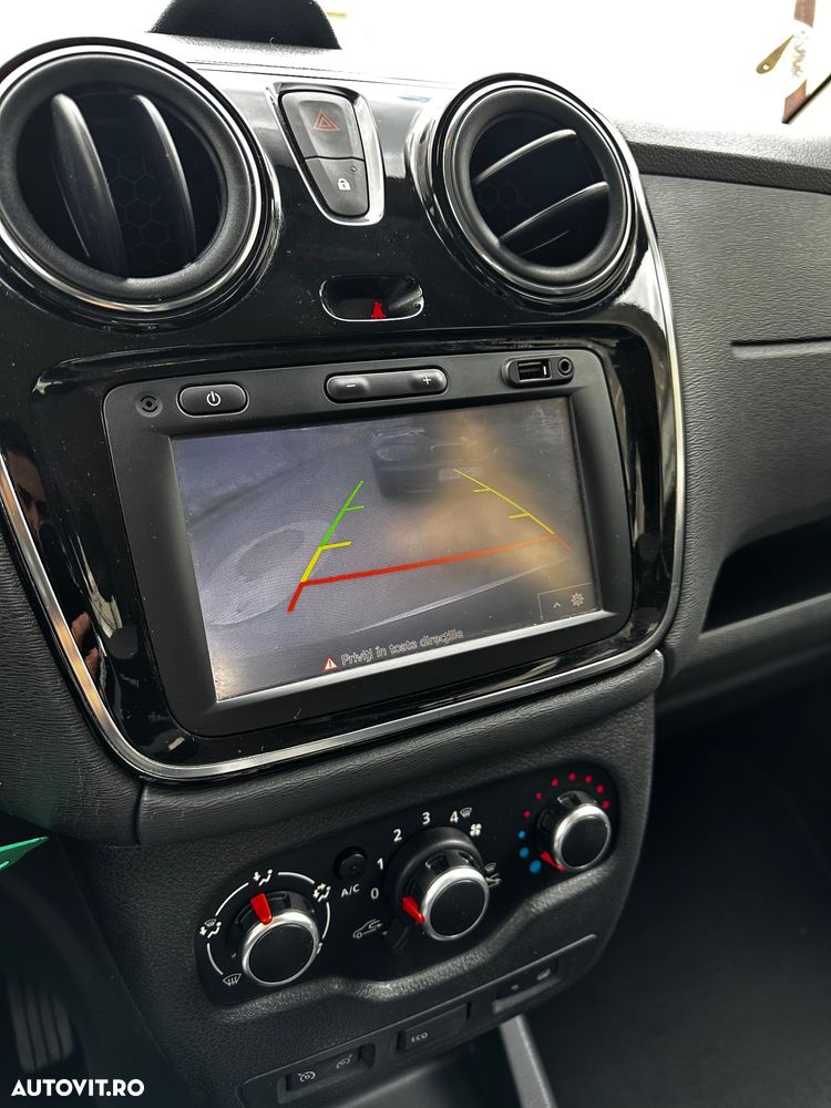 Dacia Lodgy 1.5 dCi 90 CP Stepway - 9