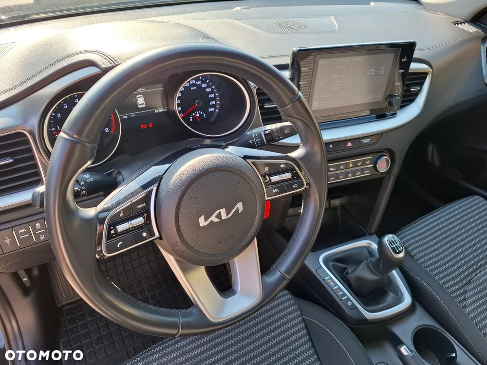 Kia Ceed 1.5 T-GDI M - 18