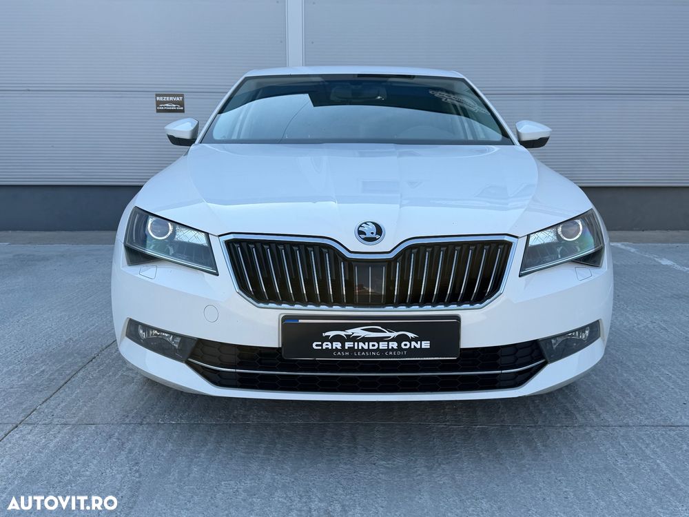 Skoda Superb 2.0 TDI DSG Style - 23
