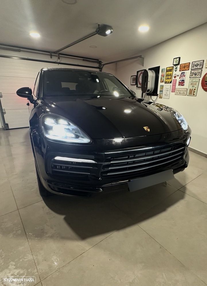 Porsche Cayenne E-Hybrid - 2