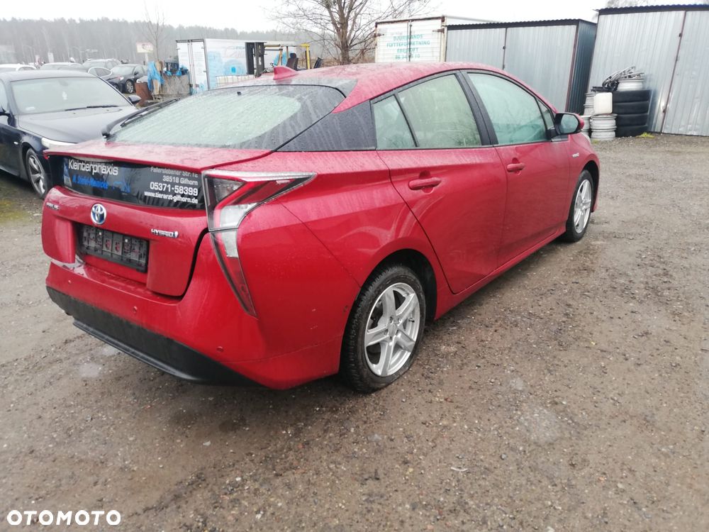 Toyota Prius Hybrid Executive - 2