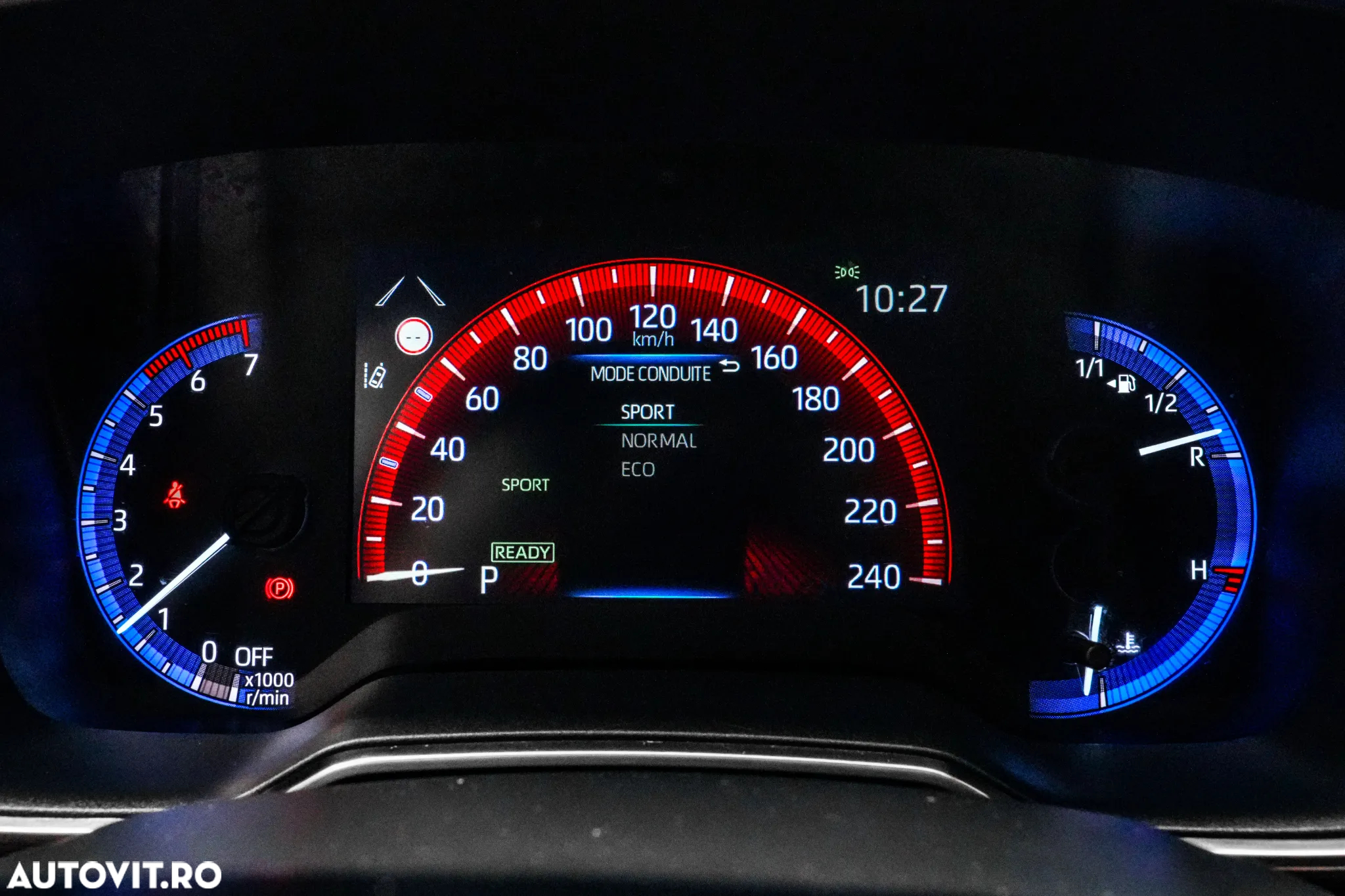 Toyota Corolla 1.8 HSD Exclusive GR Sport - 20
