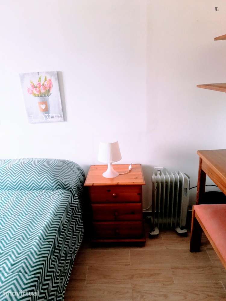 Quarto - localizado em Estrela Lisbon - Grande imagem: 4/9