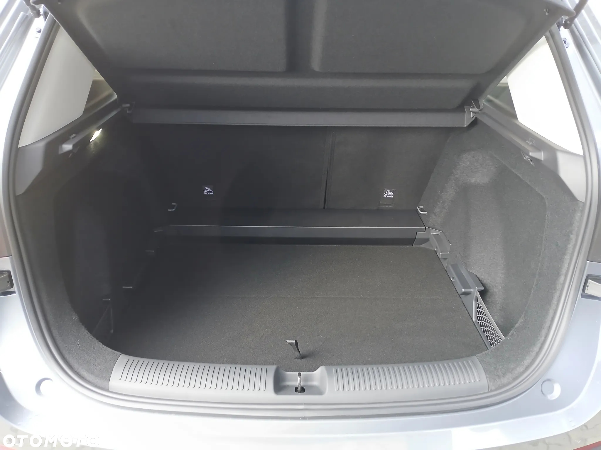 MG ZS Hybrid+ - 20