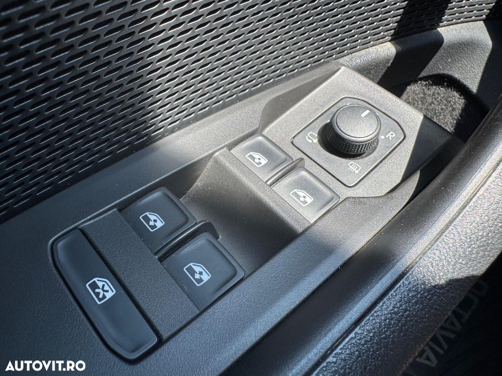 Skoda Octavia 2.0 TDI DSG Ambition - 21