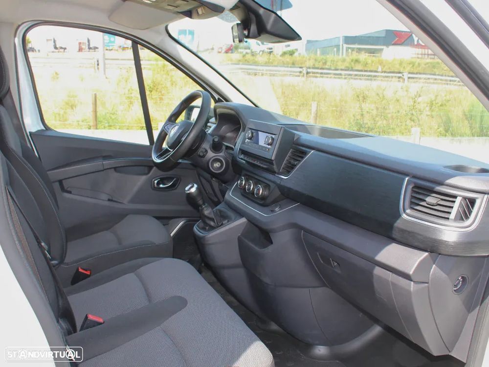 Renault Trafic 2.0 dCi L1H1 1.0T - 10