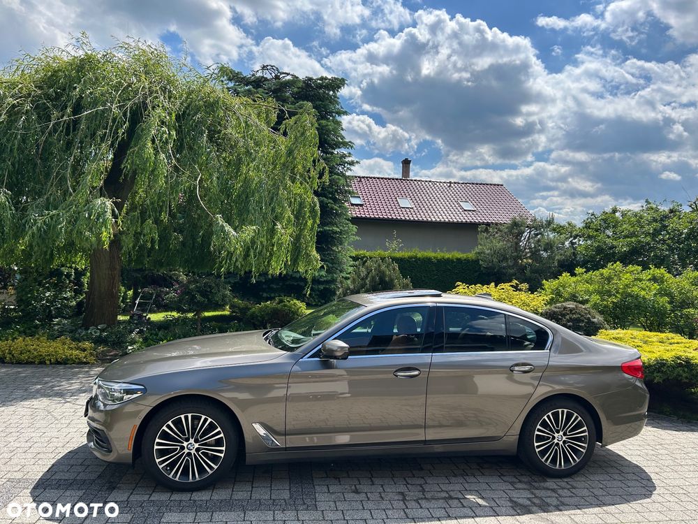 BMW Seria 5 540i xDrive Luxury Line sport - 3