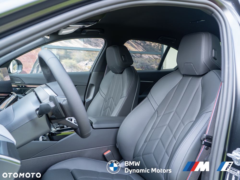 BMW Seria 5 540d xDrive - 14