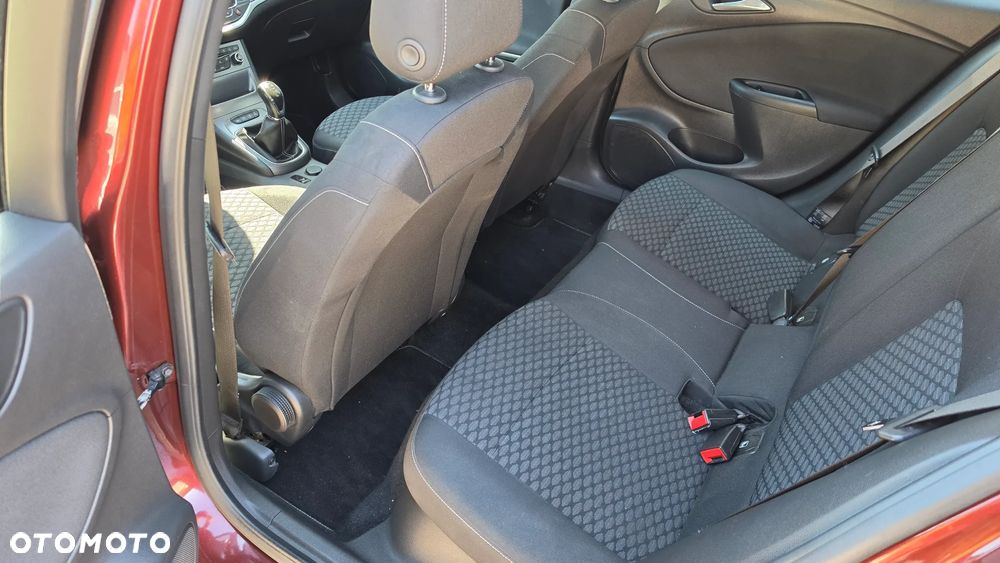 Opel Astra 1.4 Turbo Edition - 11