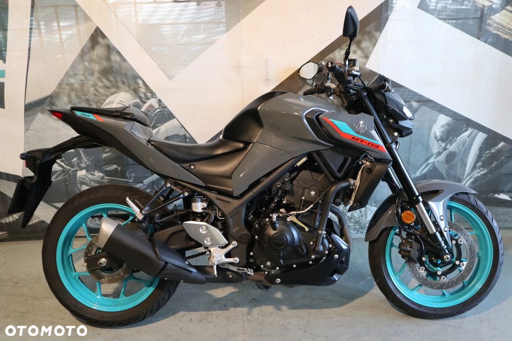 Yamaha MT - 18