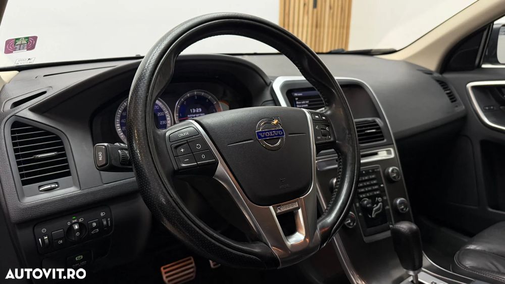 Volvo XC 60 D3 Aut. Summum - 23