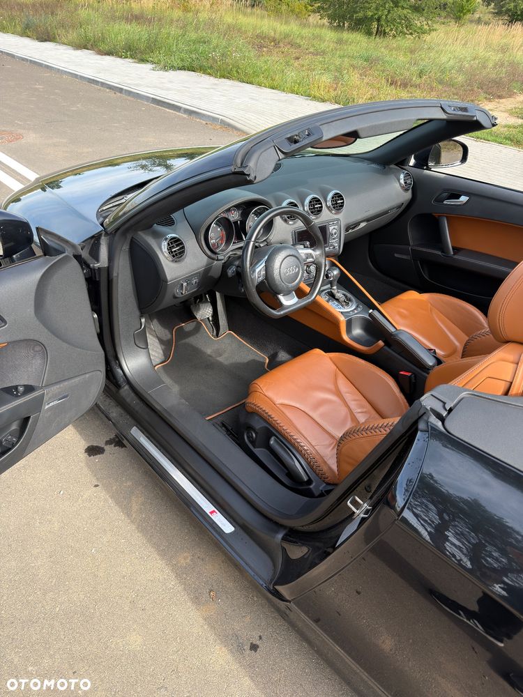 Audi TT Roadster 3.2 quattro DSG - 12