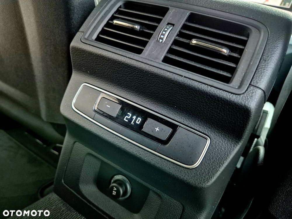 Audi A4 - 1