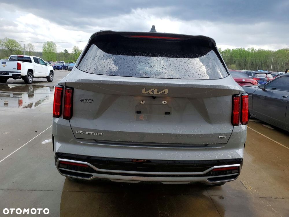 Kia Sorento - 6