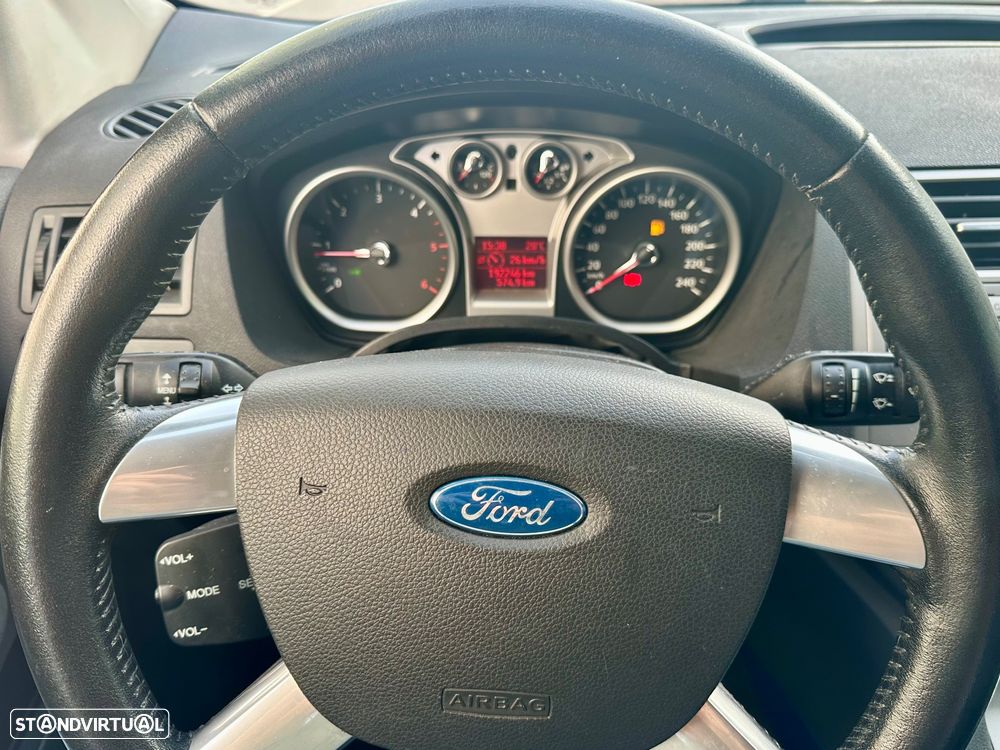Ford Kuga 2.0 TDCi Trend - 14