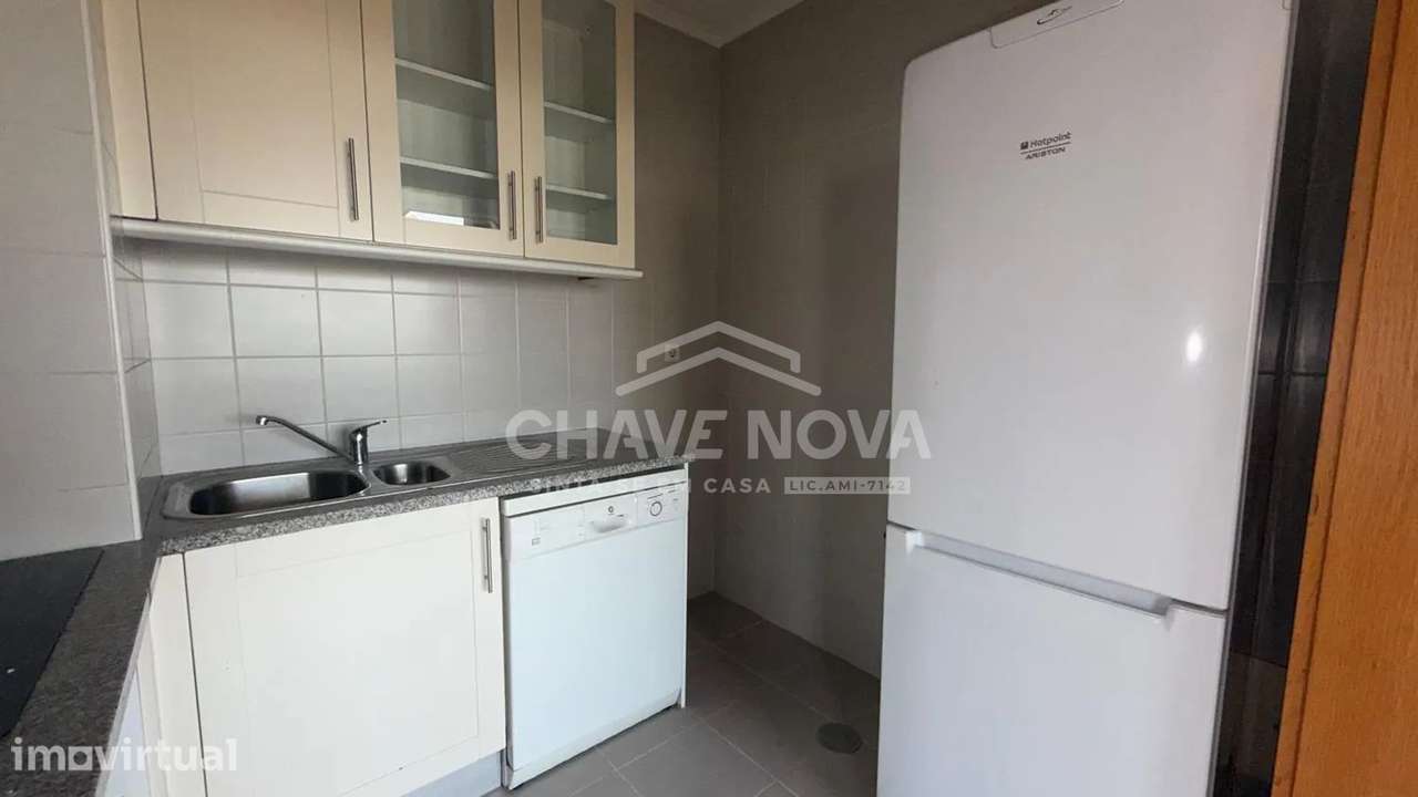 Apartamento T1 em Soares dos Reis C/lugar de garagem e arrumo - Grande imagem: 5/33