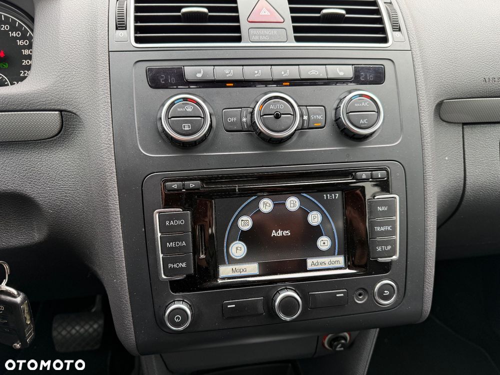 Volkswagen Touran 2.0 TDI DPF DSG MATCH - 18